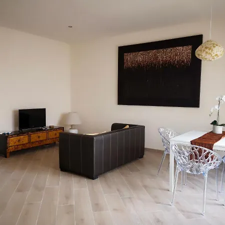 Appartement Da Cinema A Residenza D'artista Blue Yellow Red *