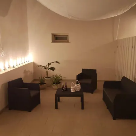 Apartment Da Cinema A Residenza D'artista Blue Yellow Red *